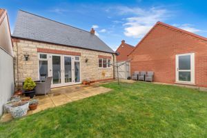 Photo 16- click for photo gallery